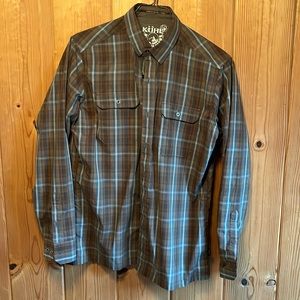 Like new Kuhl brown long sleeve button up shirt.